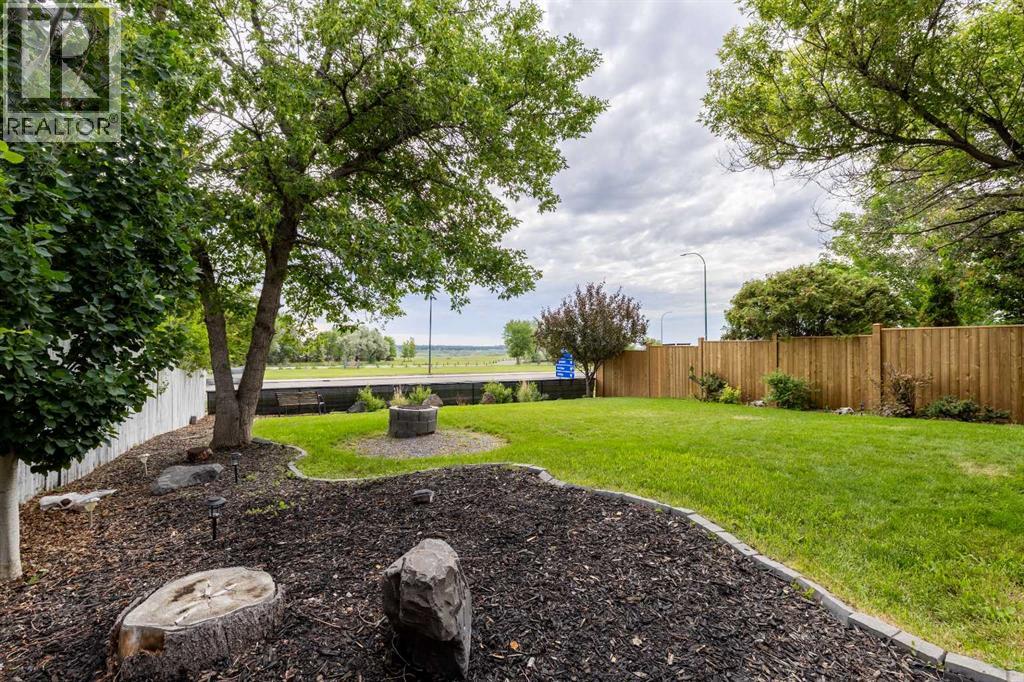 130 Chippewa Crescent W Property Photo 36