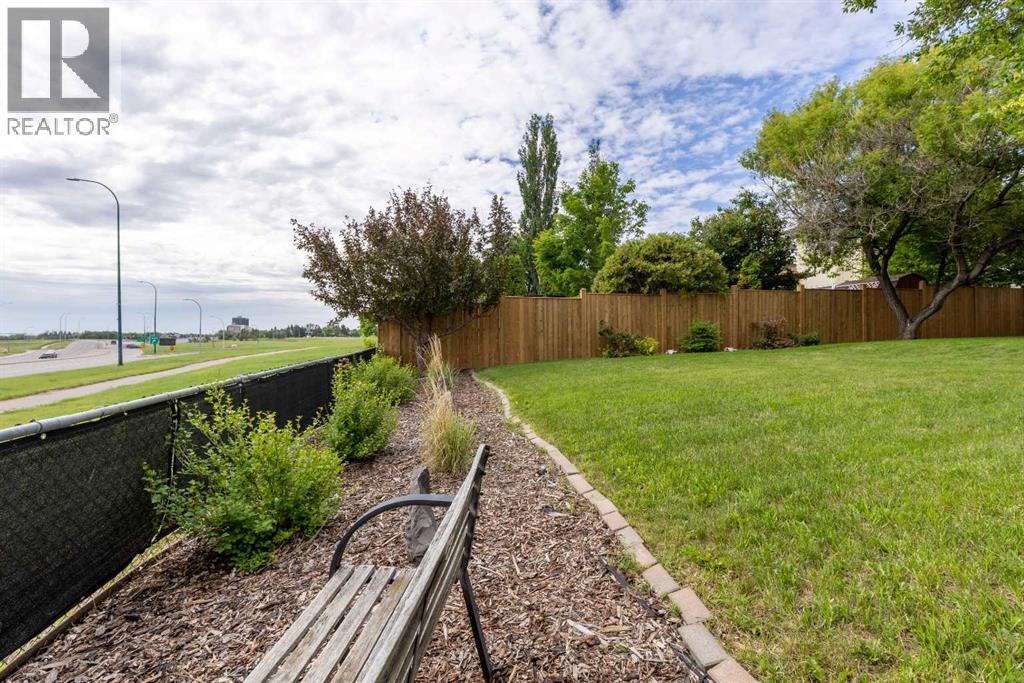 130 Chippewa Crescent W Property Photo 39
