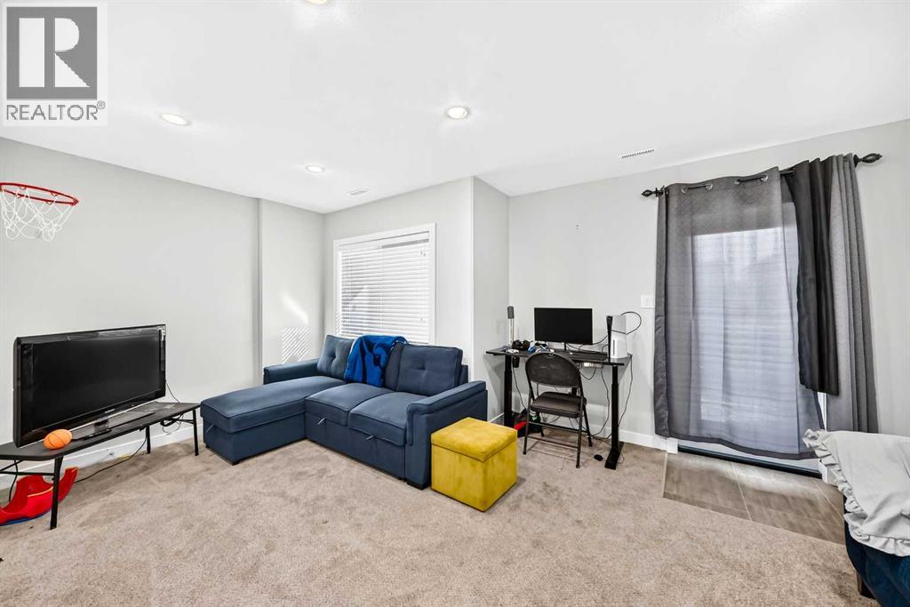 69 Aquitania Circle West Property Photo 24