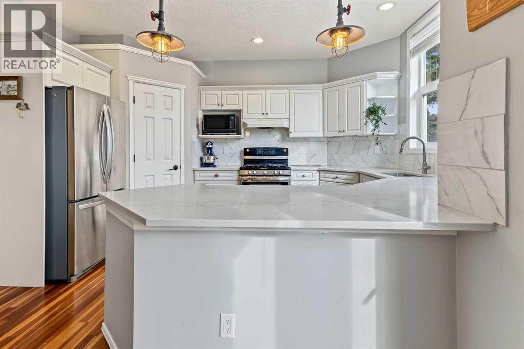 166 Rocky Ridge Green Nw Property Photo 6
