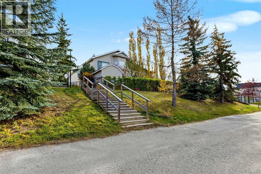 166 Rocky Ridge Green Nw Property Photo 29