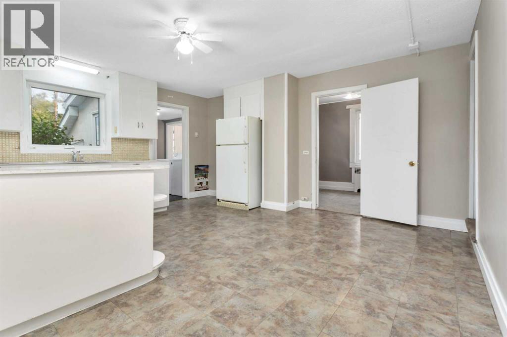 5020 51 Street Property Photo 7