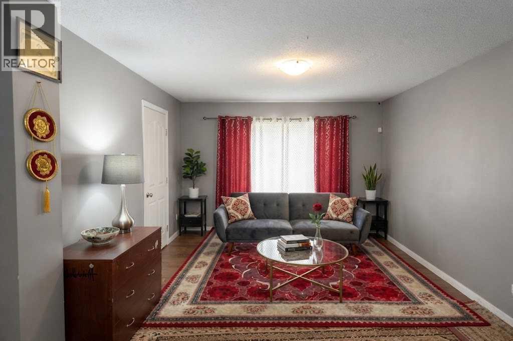 379 Falmere Road Ne Property Photo 5