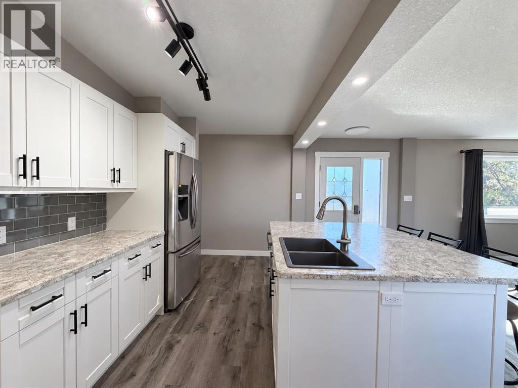 4220 7 Avenue Property Photo 10
