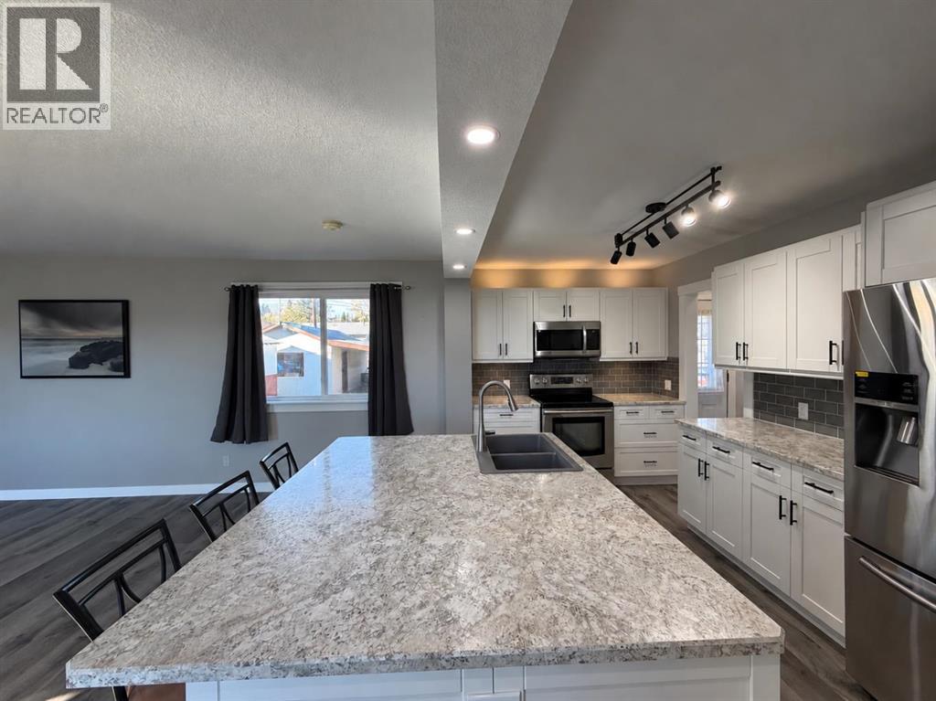 4220 7 Avenue Property Photo 14