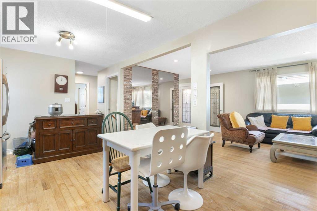 87 Hillgrove Drive Sw Property Photo 11