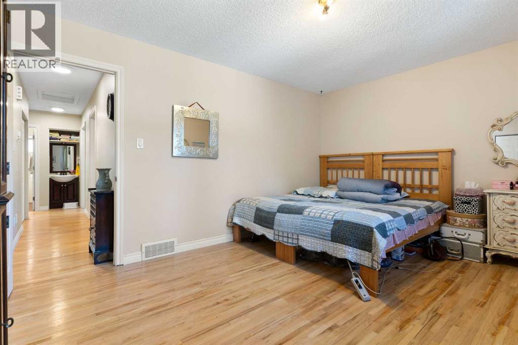 87 Hillgrove Drive Sw Property Photo 15