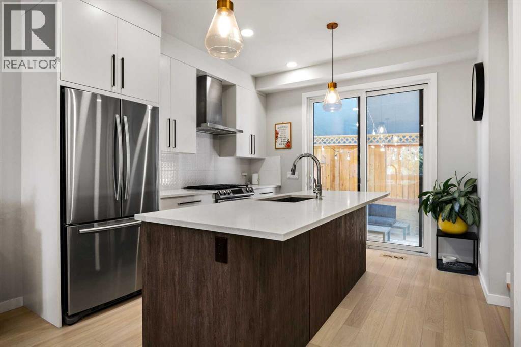 2127 12 Street Nw Property Photo 8