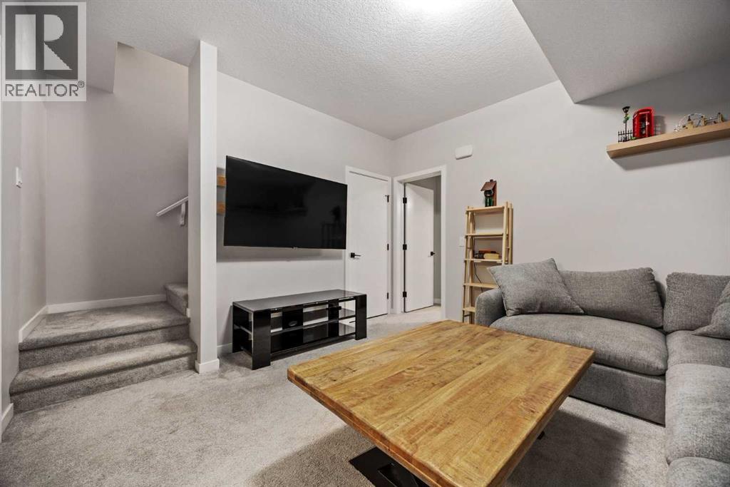 2127 12 Street Nw Property Photo 25