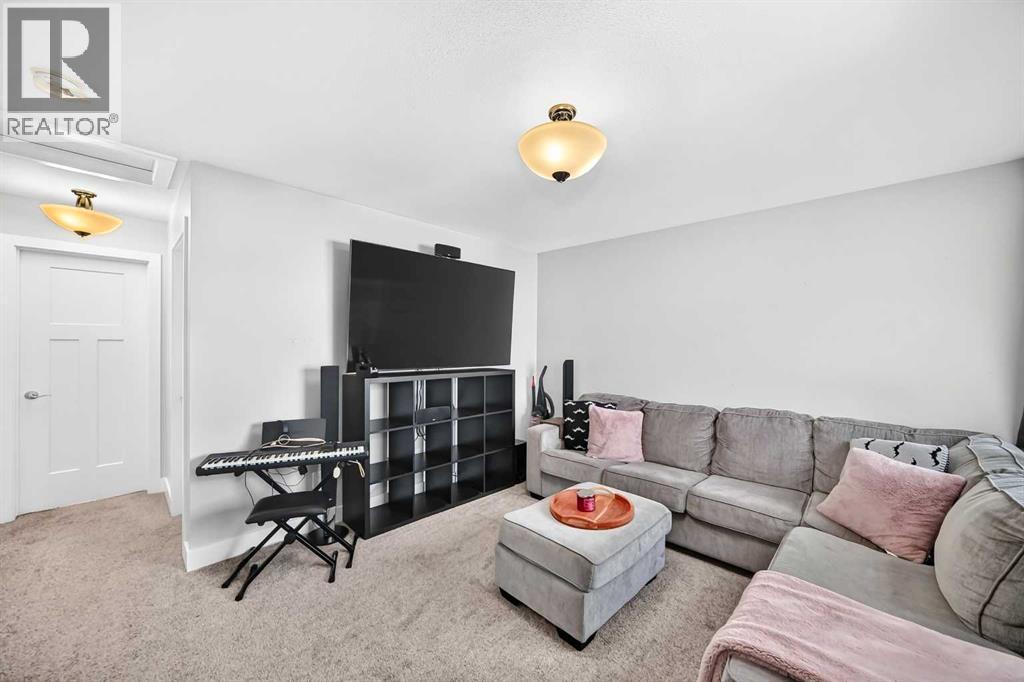 477 Moonlight Way W Property Photo 25