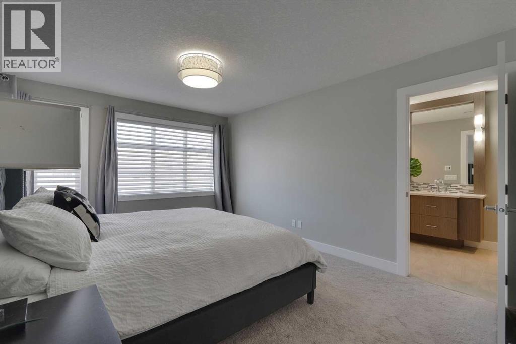 2341 22 Avenue Sw Property Photo 22