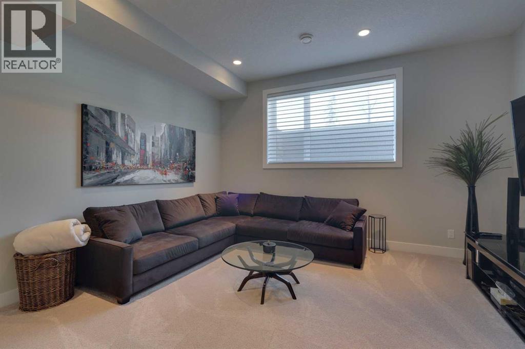 2341 22 Avenue Sw Property Photo 33
