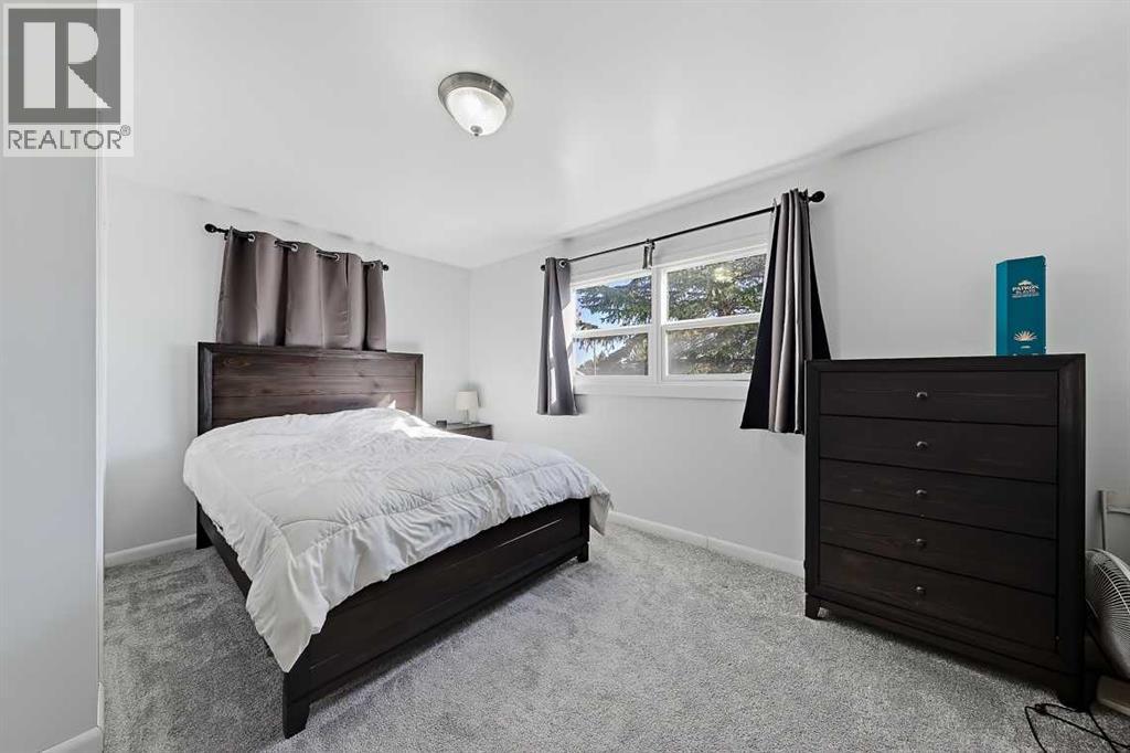 103 2 Street Se Property Photo 13