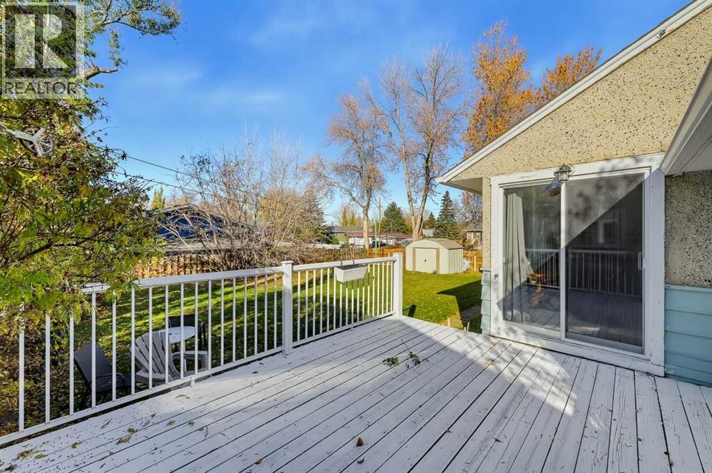 103 2 Street Se Property Photo 23