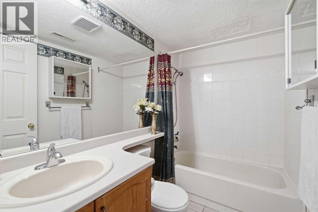 309 Sandringham Road Nw Property Photo 19