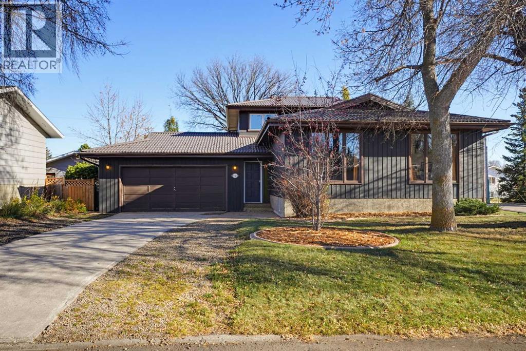 5103 60 Street Close Property Photo 1
