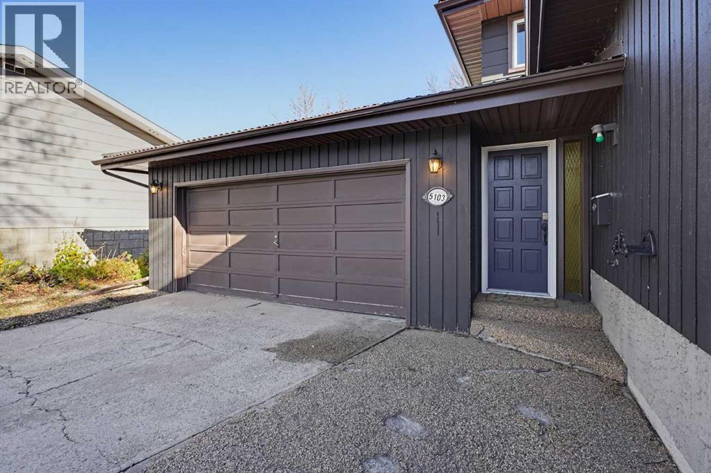 5103 60 Street Close Property Photo 3