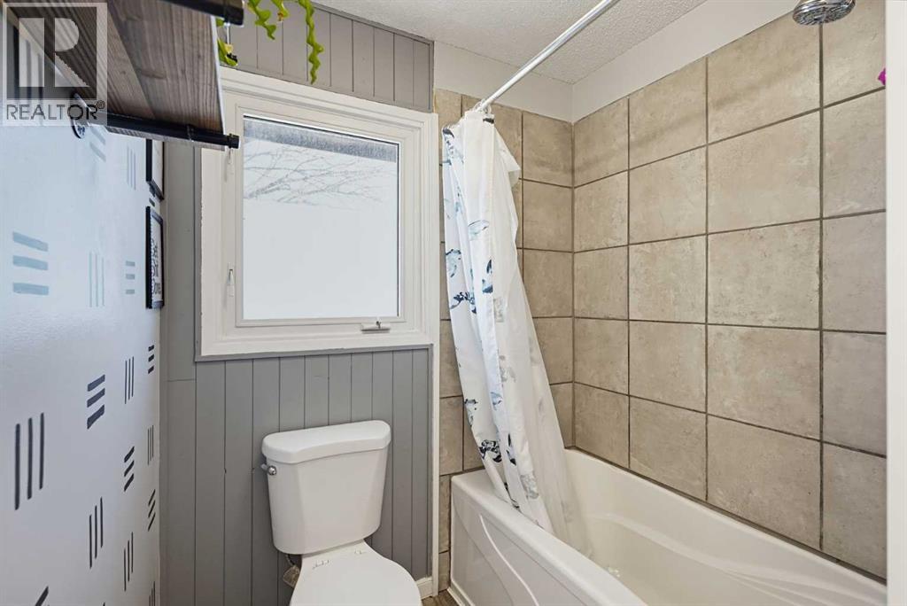 5103 60 Street Close Property Photo 32