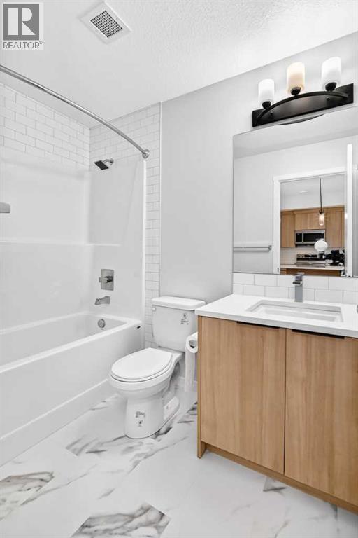 220 Seton Grove Southeast Property Photo 10