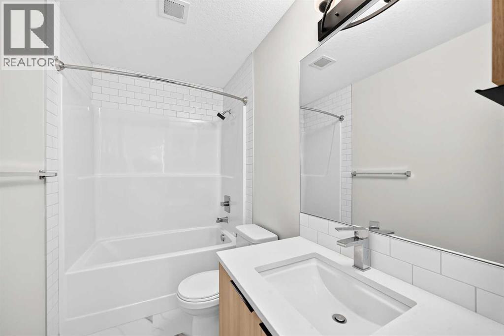 220 Seton Grove Southeast Property Photo 32