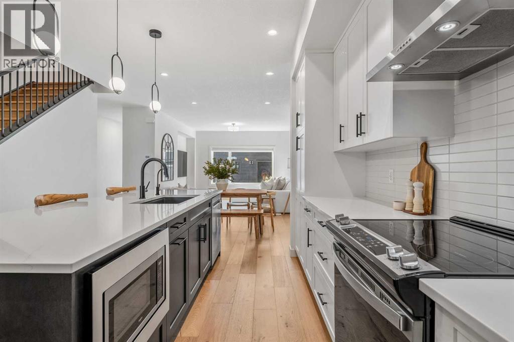 15041 37 Street Sw Property Photo 5