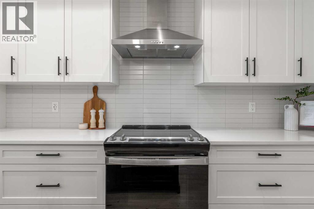15041 37 Street Sw Property Photo 6