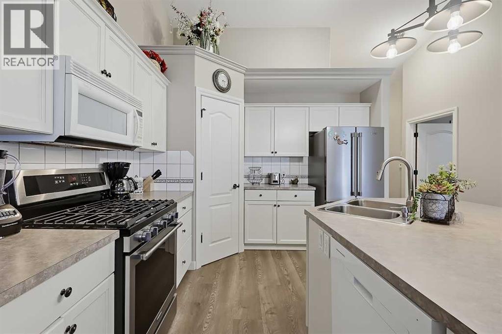 118 Whispering Way Property Photo 7