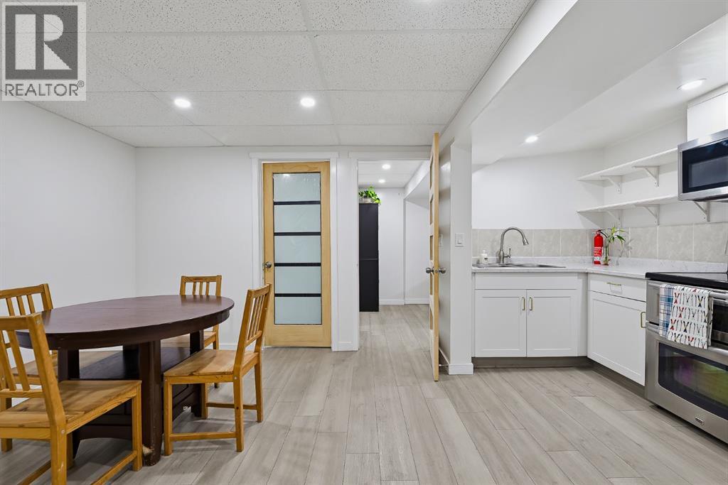 1303 Penedo Crescent Se Property Photo 24