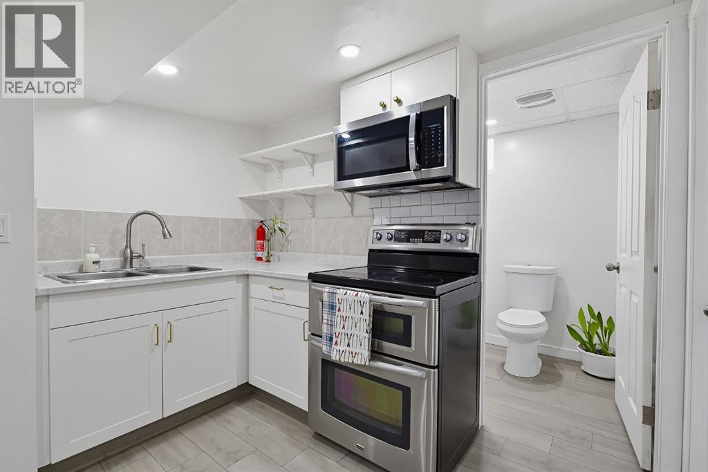 1303 Penedo Crescent Se Property Photo 25