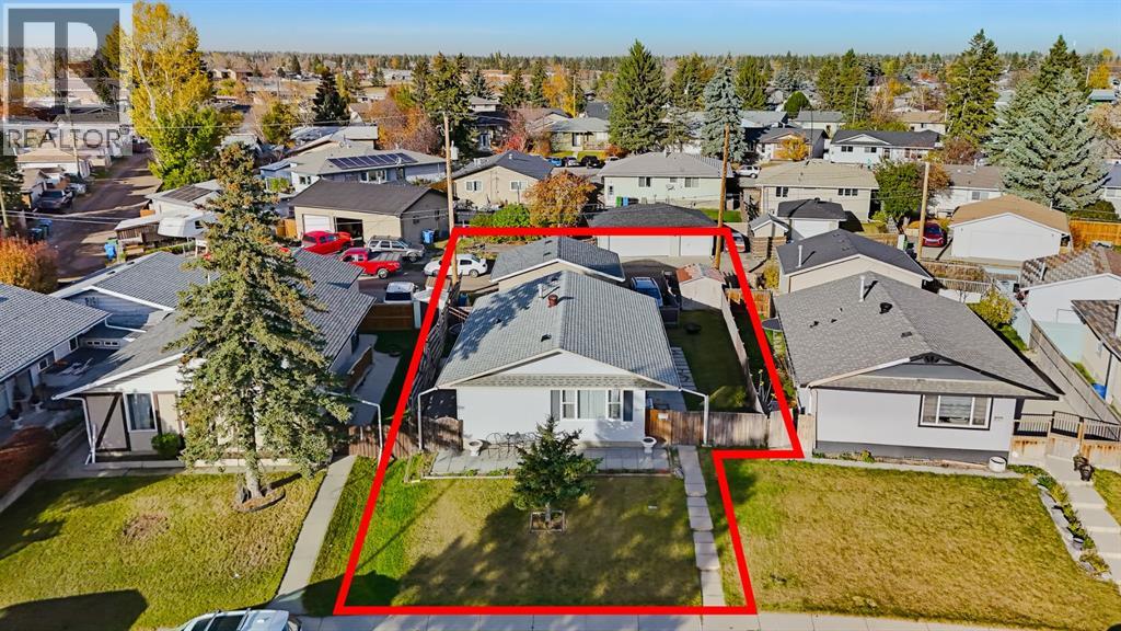 1303 Penedo Crescent Se Property Photo 46