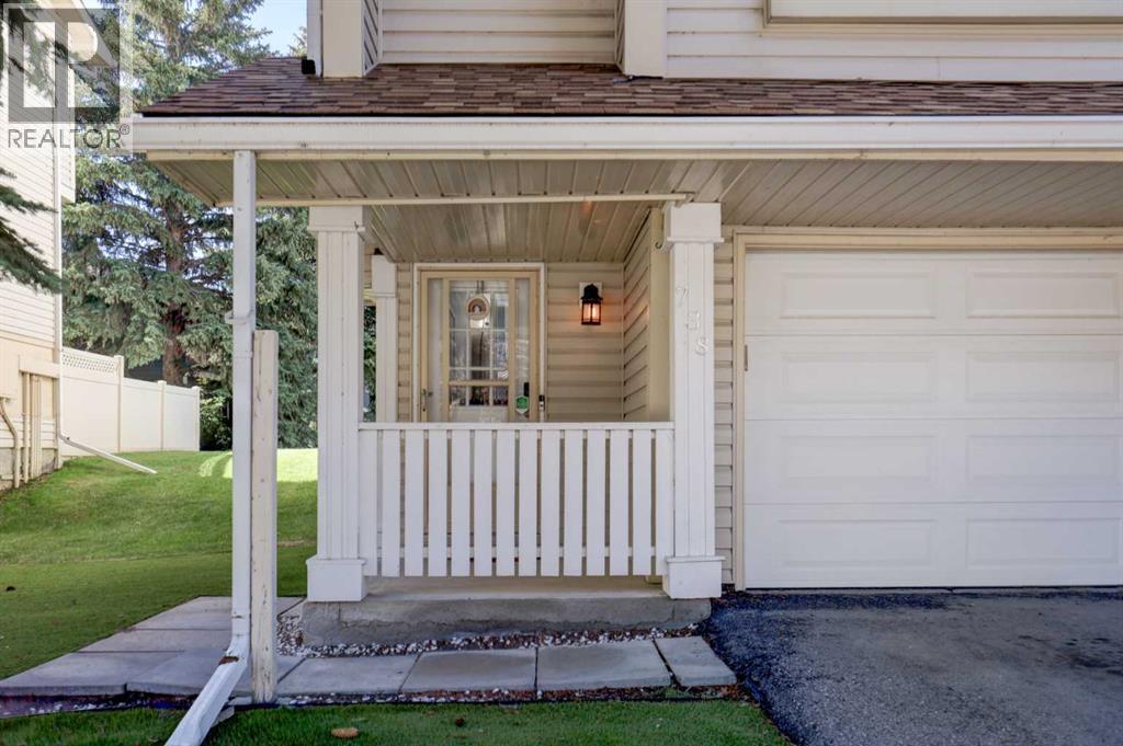 738 Queenston Terrace Se Property Photo 3