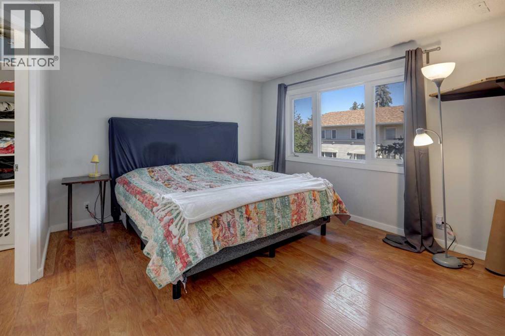 738 Queenston Terrace Se Property Photo 20