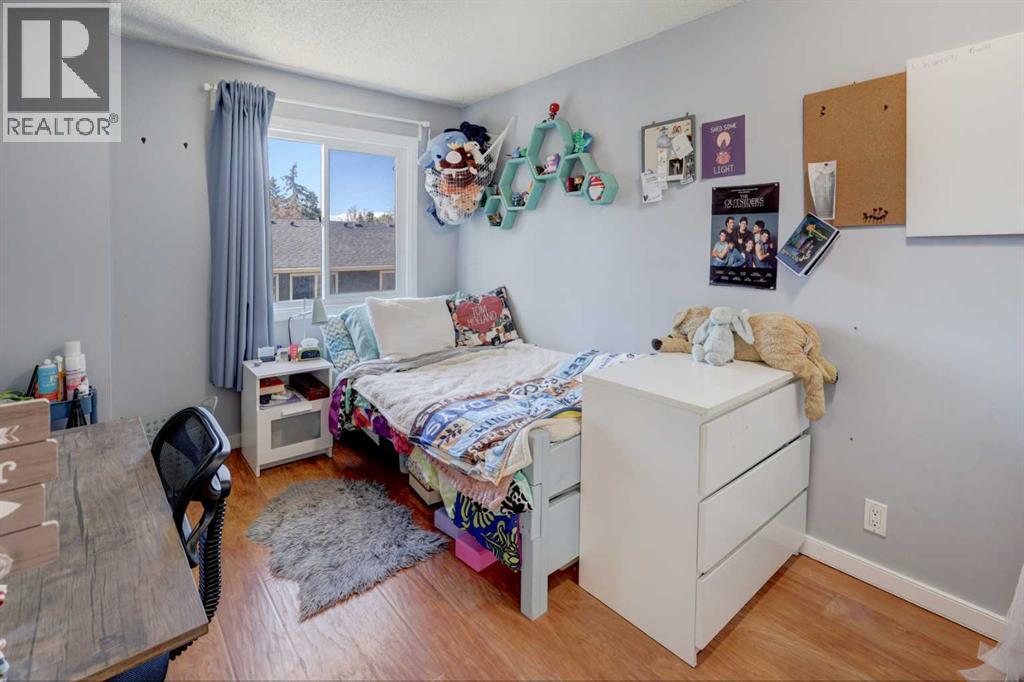 738 Queenston Terrace Se Property Photo 23