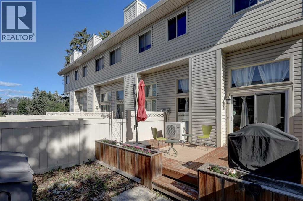 738 Queenston Terrace Se Property Photo 33
