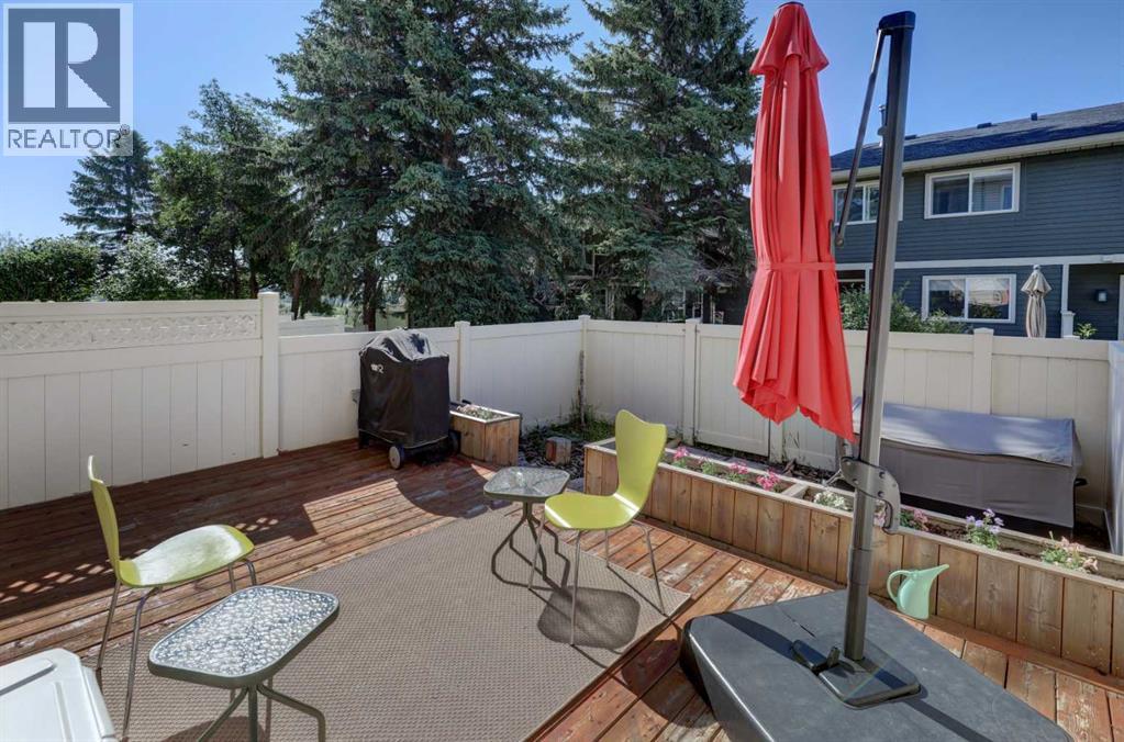 738 Queenston Terrace Se Property Photo 35