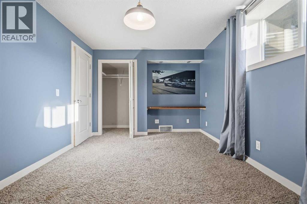 130 Chapman Close Se Property Photo 35