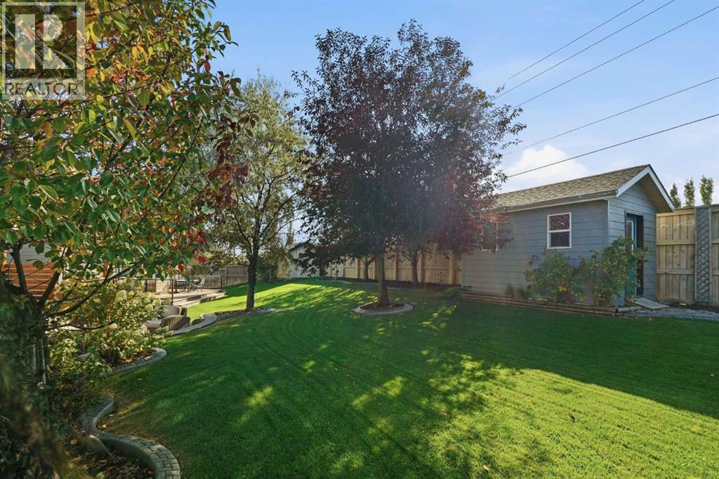130 Chapman Close Se Property Photo 38