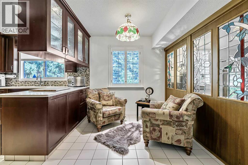 544 Willingdon Boulevard Se Property Photo 9
