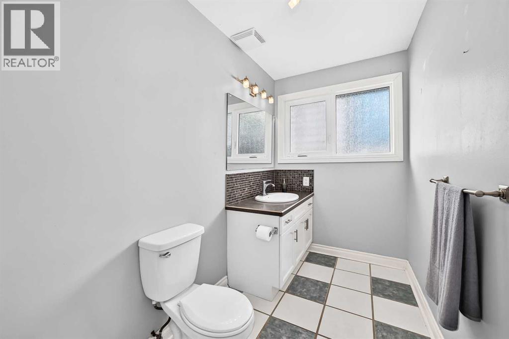 7312 36 Avenue Nw Property Photo 34