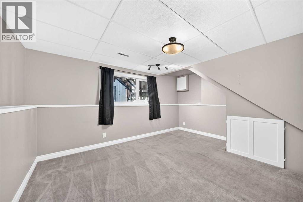 7312 36 Avenue Nw Property Photo 35