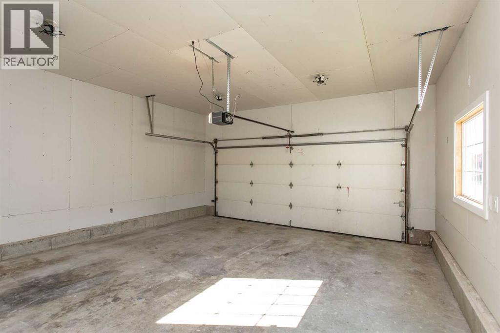 133 Wellington Close Property Photo 27