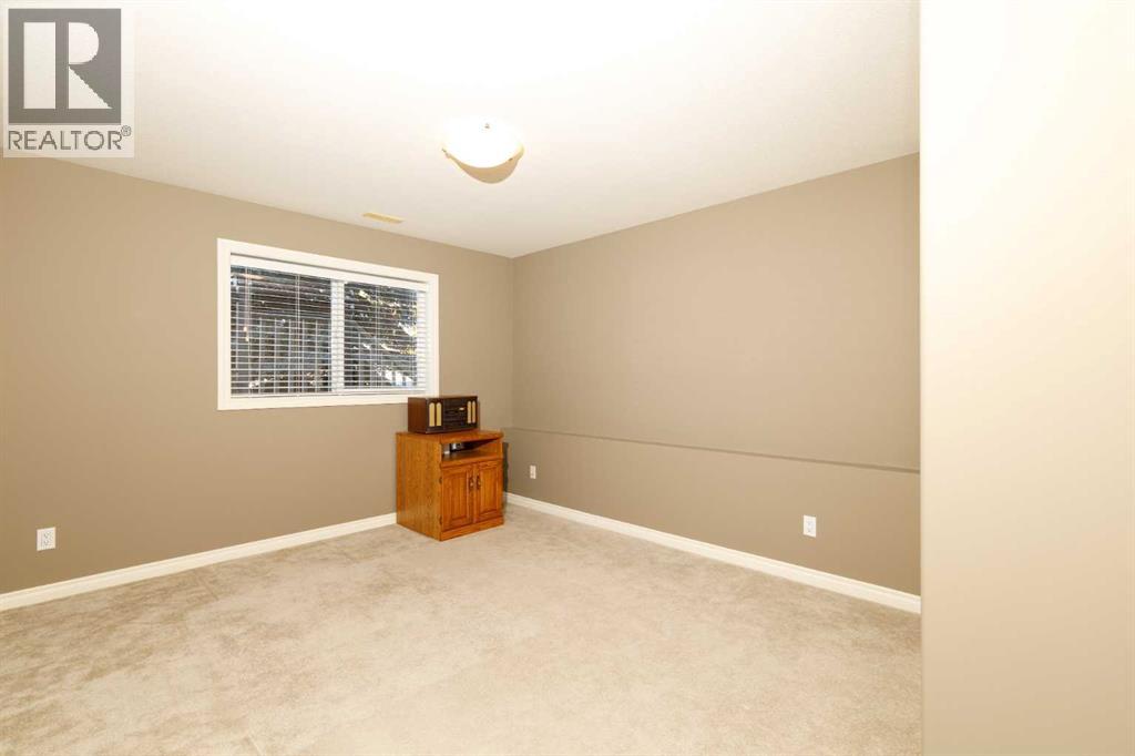 44 Isaacson Crescent Property Photo 21