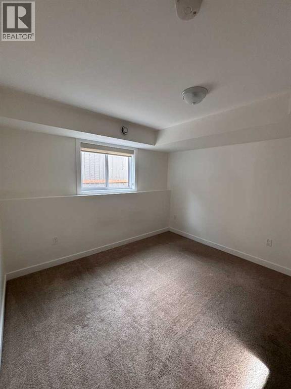 6014 55 Street Property Photo 6