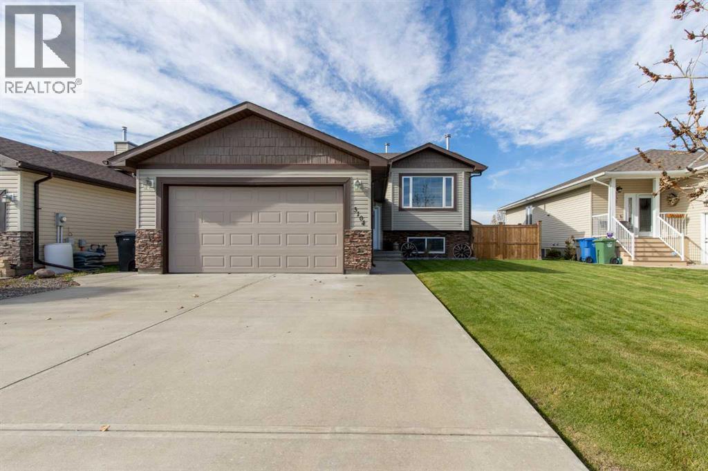 3104 22 Street Property Photo 1
