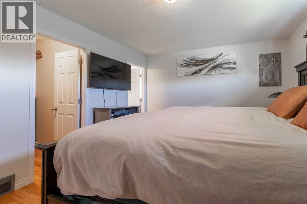 3104 22 Street Property Photo 17