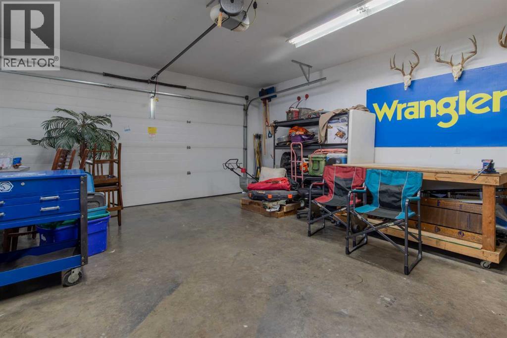3104 22 Street Property Photo 38