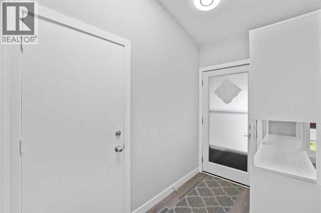 12 Cedargrove Road Sw Property Photo 3