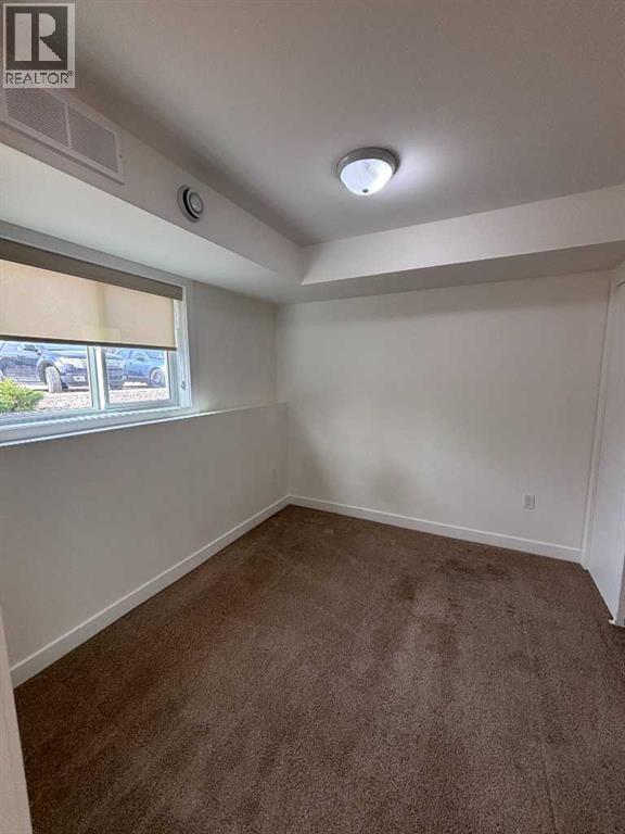 6014 54 Street Property Photo 7