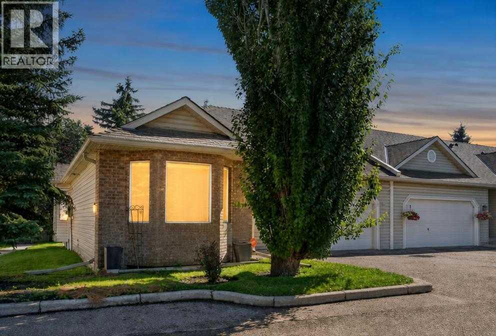 113 Mt Douglas Villas Se Property Photo 1