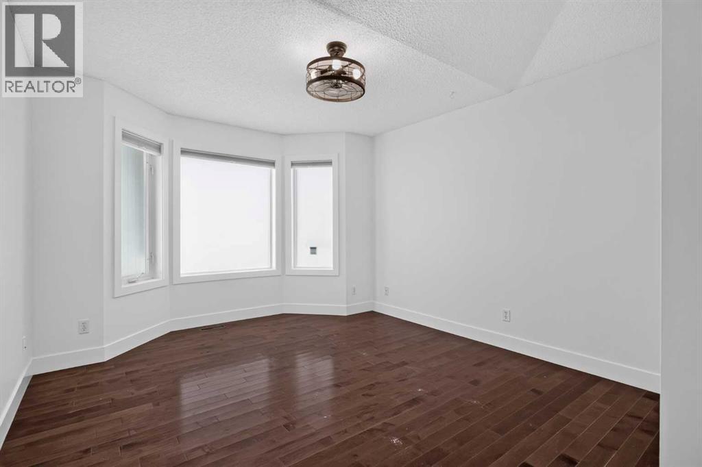113 Mt Douglas Villas Se Property Photo 26